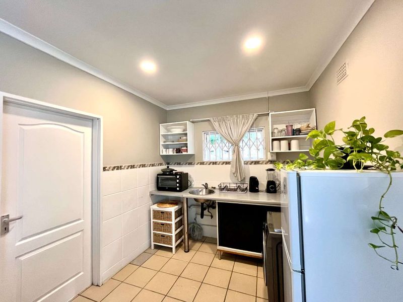 Hidden Gem in Westriding | Charming 2-Bedroom Freestanding Home - Photo 2