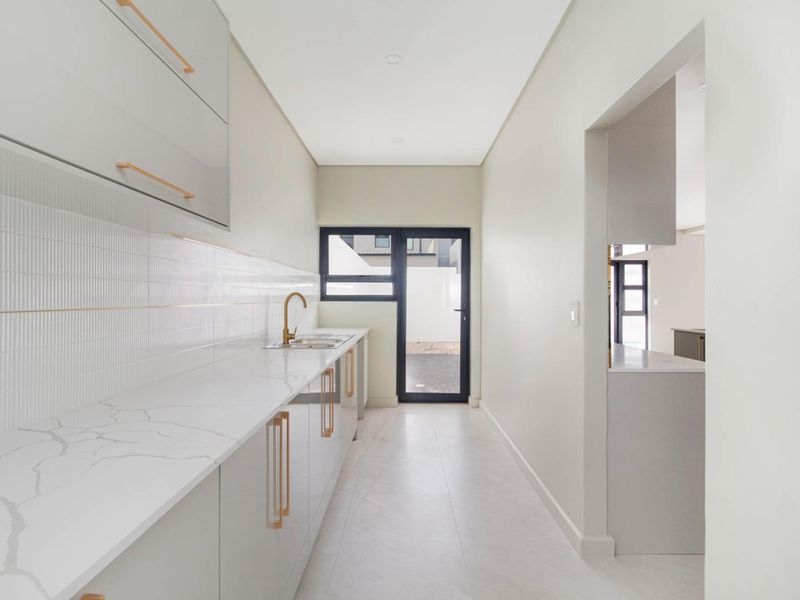Stunning Brand-New Home in Sandown – No Transfer Duty | VAT Included | Buy Direct from Developer - Photo 4