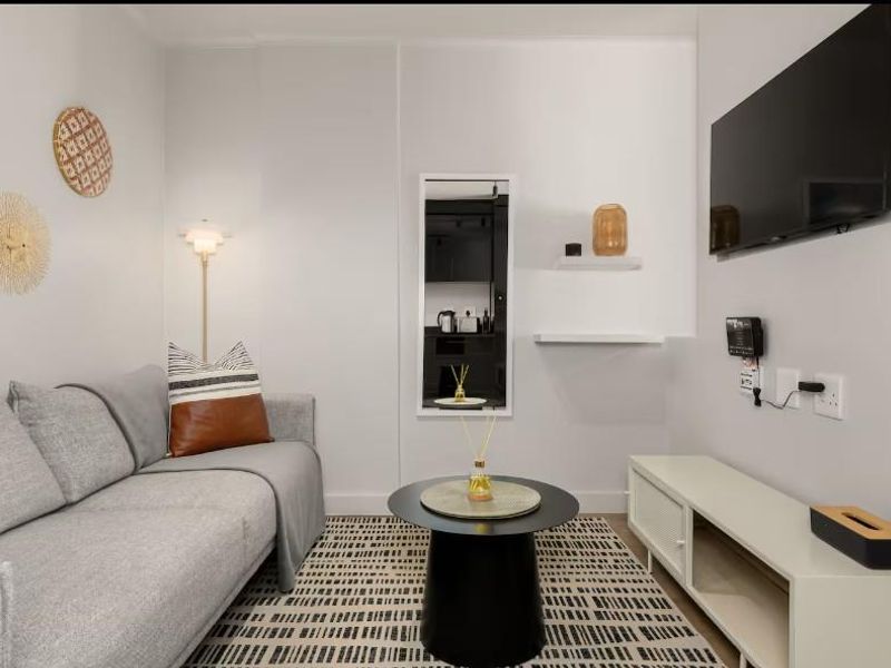 Beautiful Apartment with Breathtaking views - Photo 3