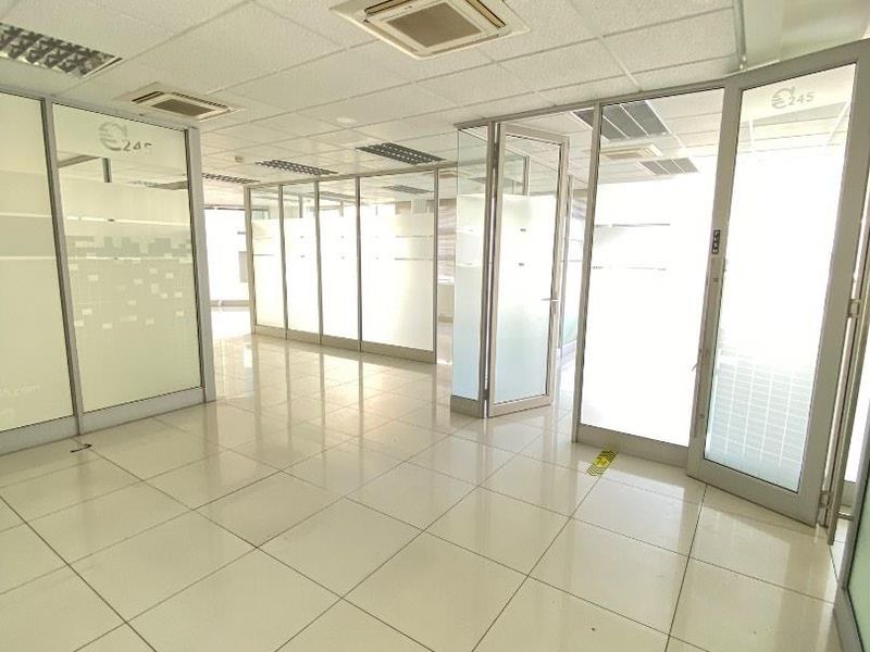 OFFICE SPACE TO LET IN AUSSPANPLATZ - Photo 9