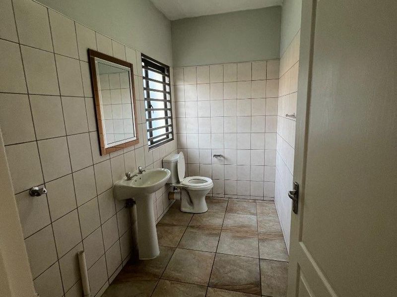 BEAUTIFUL | TOWNHOUSE | SALE - Photo 6