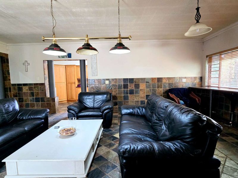 Living Meets Limitless Opportunity on 1.7 Hectares - Photo 6