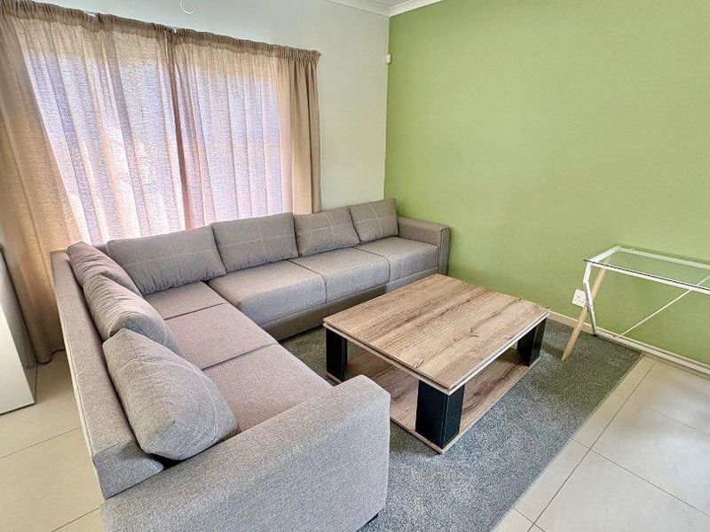 Furnished one Bedrooms Townhouse To Rent in Meersig - Photo 3