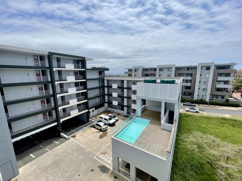 Hendra - Bright and Spacious 2-Bedroom Apartment in Umhlanga Ridge – A Prime Investment Opportunity - Photo 2