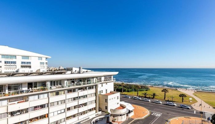 Property #2479846, Apartment For Sale in Mouille Point
