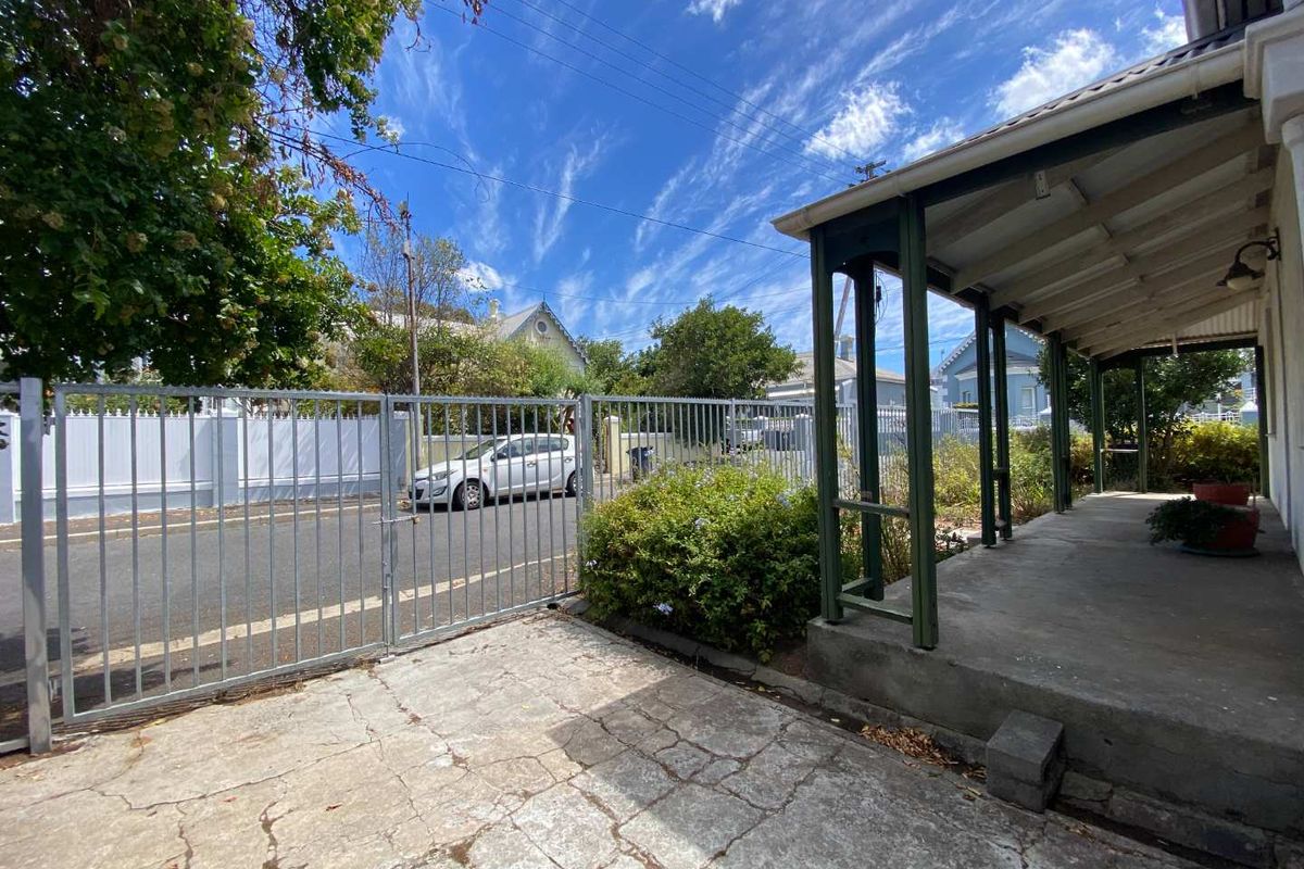 Charming Historic Cape Town Cottage - Photo 5