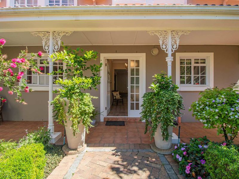 Storybook Charm In Gated Estate!! - Photo 5