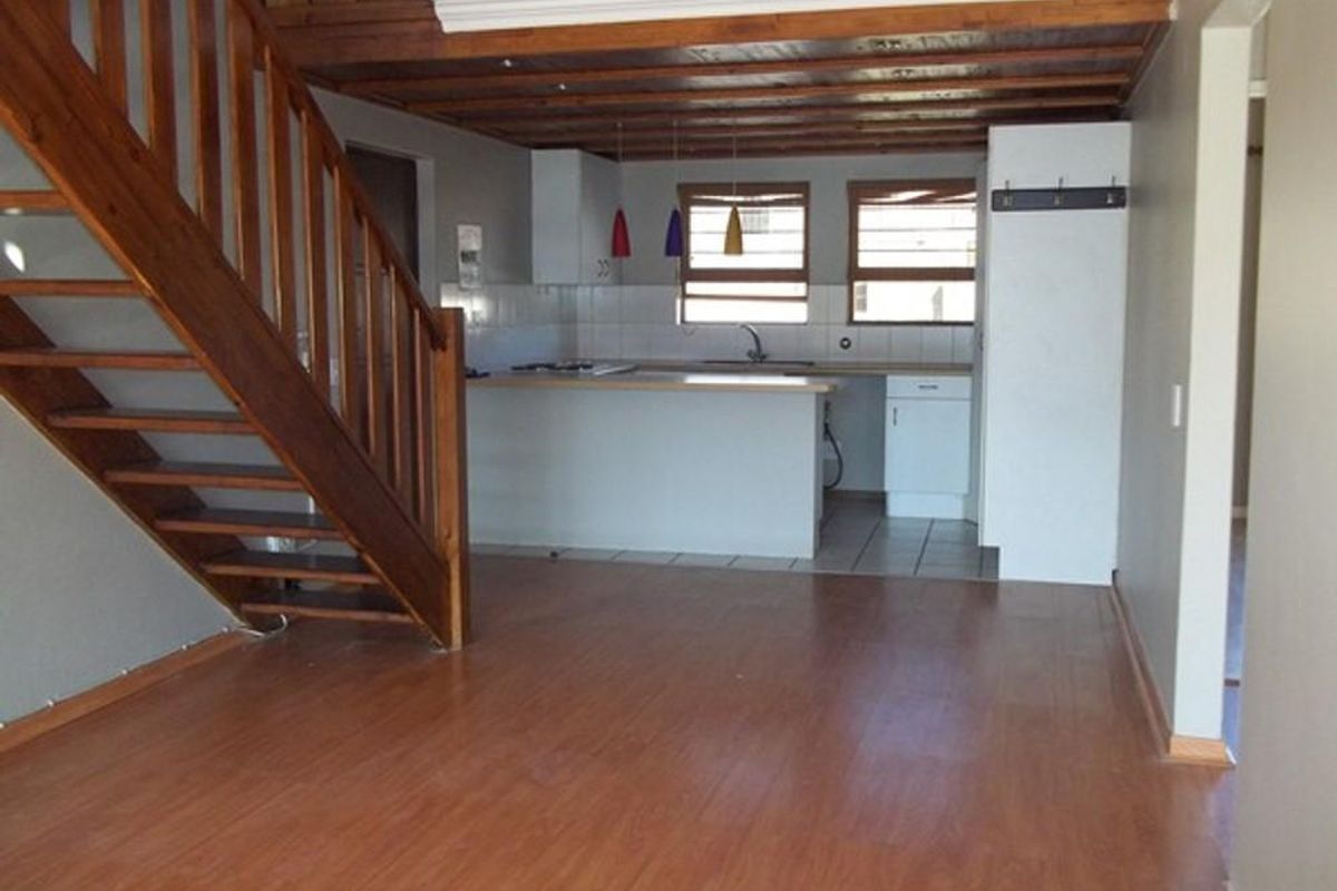 Modern 2 Bedroom, 1 Bathroom Apartment for Sale in Sunninghill - Photo 4