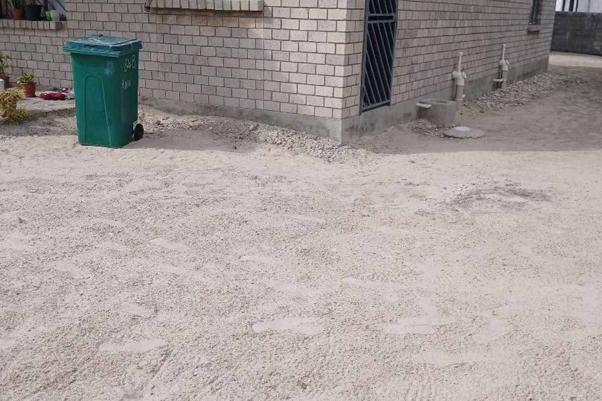 Buy a 3 bedroom house in Ondangwa, Extension 2, Selling at N$ 800 000 excluding costs. Erf size 450 square meters 3 bedrooms, master bedroom with ensuite  Open - Photo 2
