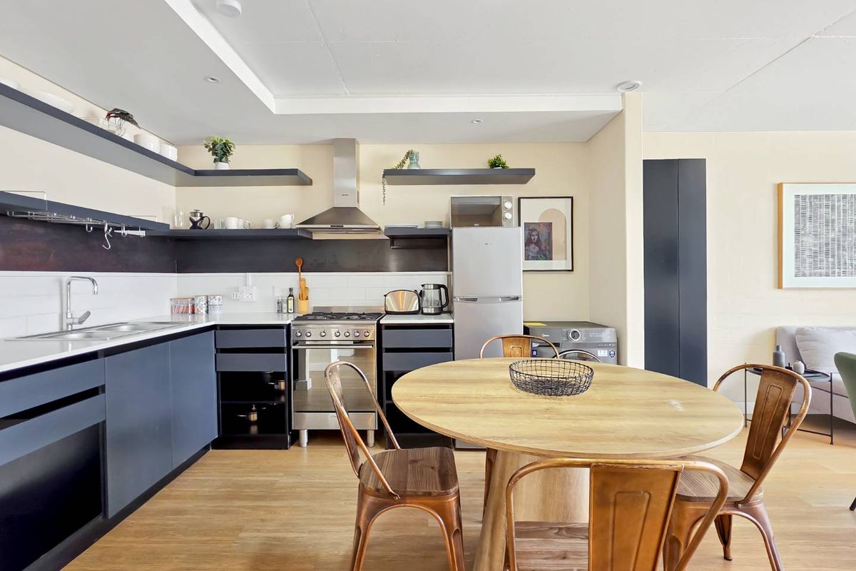 2 Bed Investment Property Overlooking Table Mountain - Photo 5