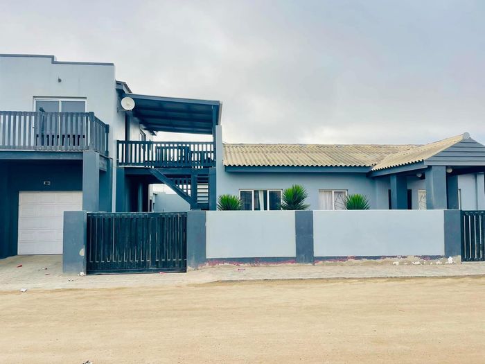 Property #2427768, House For Sale in Tamariskia