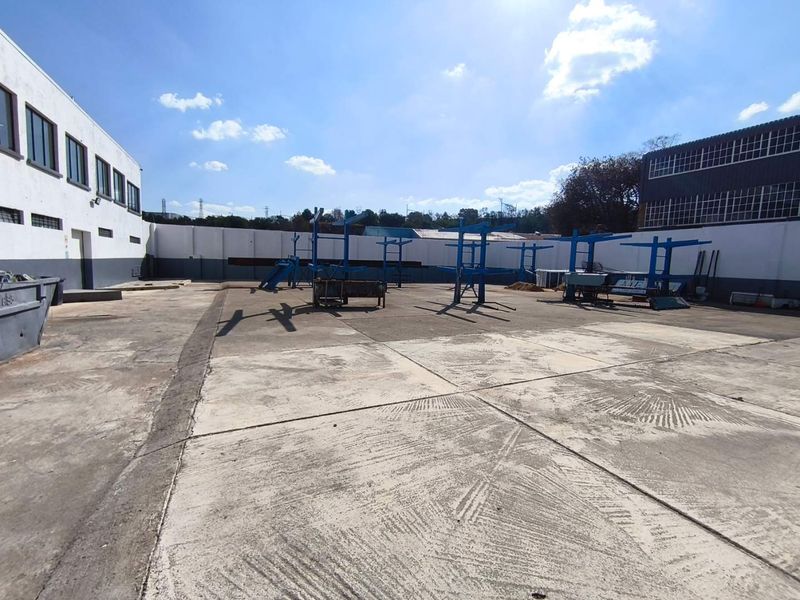 5700m2 Warehouse / Distribution Facility For Sale in Ophirton, Booysens - Photo 7
