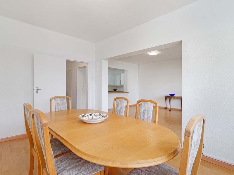 Spacious and convenient city living in Oranjezicht - Photo 4