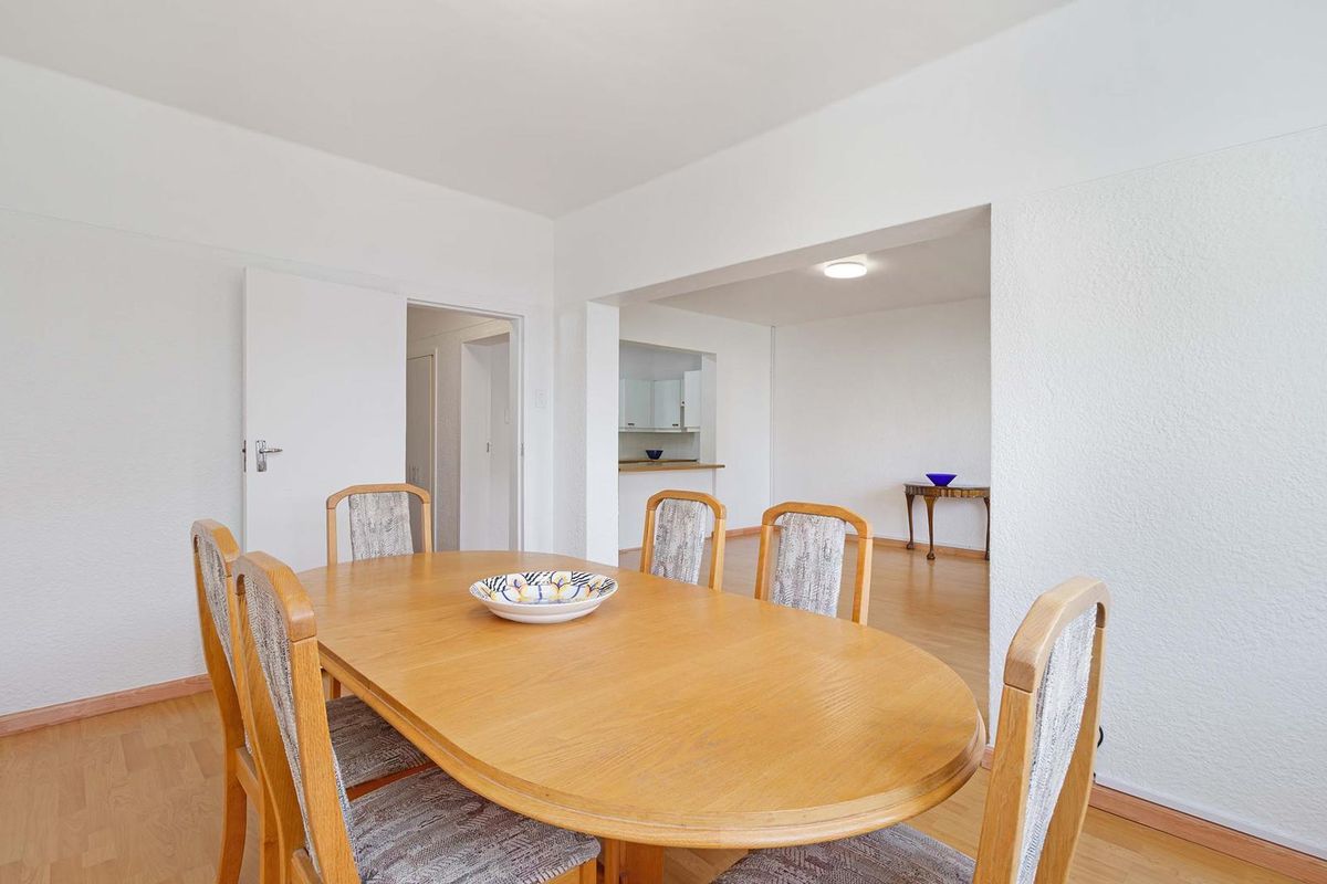 Spacious and convenient city living in Oranjezicht - Photo 4
