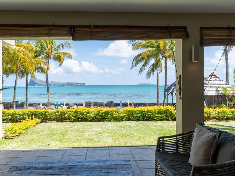 BAREFOOT LUXURY ON THE SANDS OF CAP MALHEUREUX - Photo 2