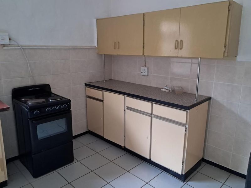 Two houses on stand for sale in central Nelspruit - Photo 8