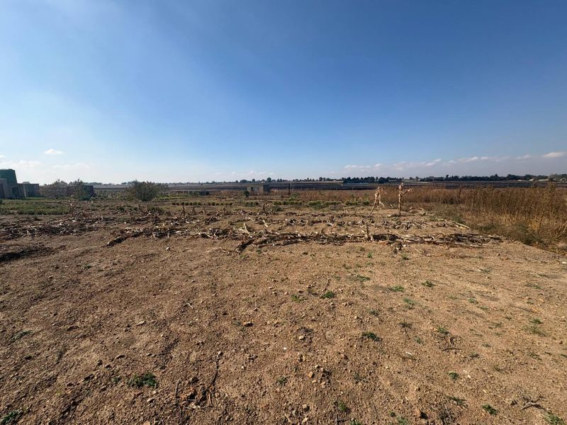 10 Hectares of Prime Land with Development Potential - Photo 9