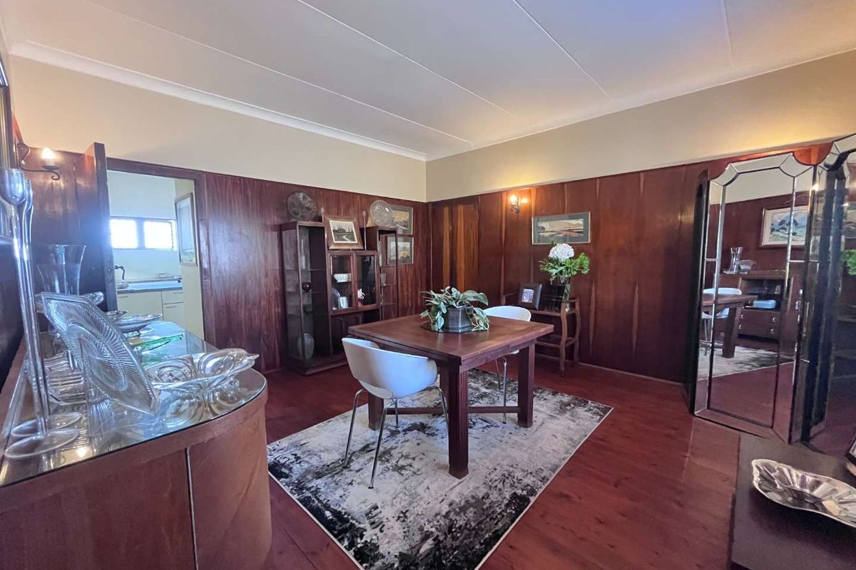 Hendra - Elegant Colonial Home Offering Space, Style & Versatile Living in Prime Durban North - Photo 3