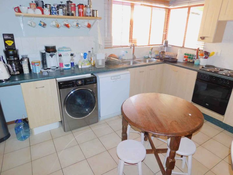 3 Bedroom freehold cluster for sale in Douglasdale - Photo 4