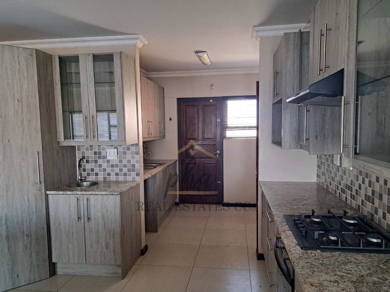 Walvis Bay: 4 Bedr Home with HUGE garage space is for Sale - Photo 10
