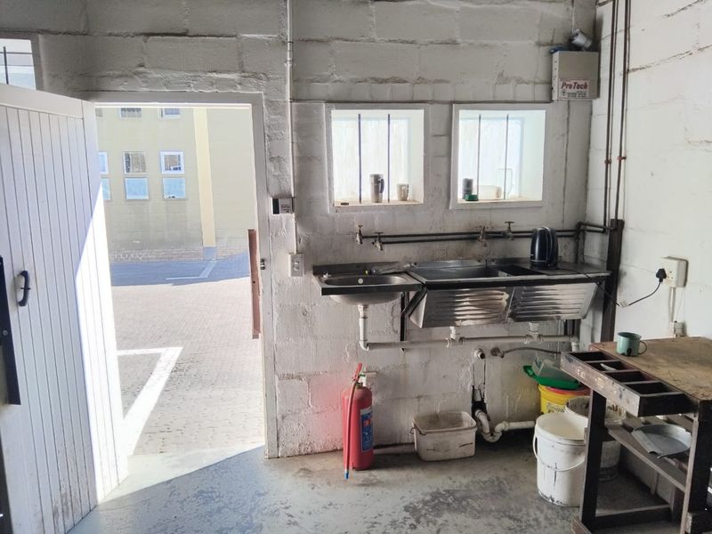 Industrial Warehouse with Office Space - Photo 4