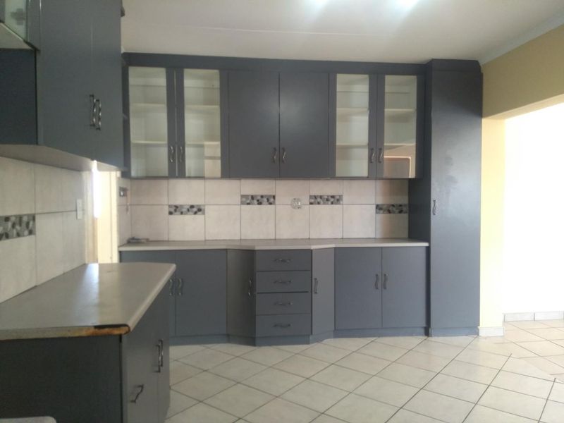 Big House for sale in Hermis - Photo 2