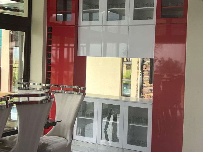 Distinguished landmark farm for sale. - Photo 5