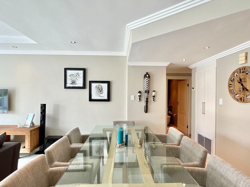SPECTACULAR 3 BED APARTMENT in CENTRAL UMHLANGA - Photo 10