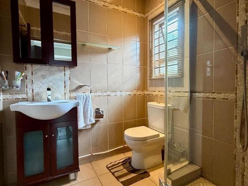 3 Bedroom House For Sale Vanderbijlpark CE3 - Photo 10