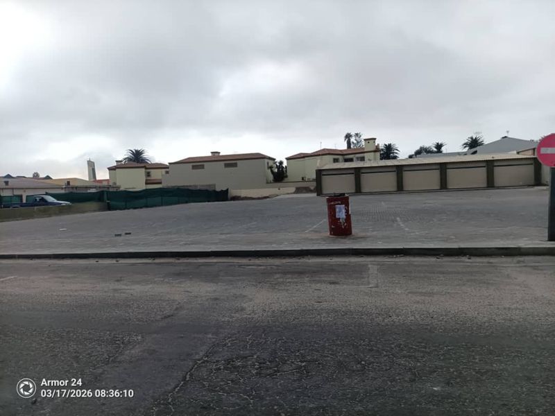 For Sale: Unlock Retail Success: Prime Business Property Awaits Walvisbay - Photo 4