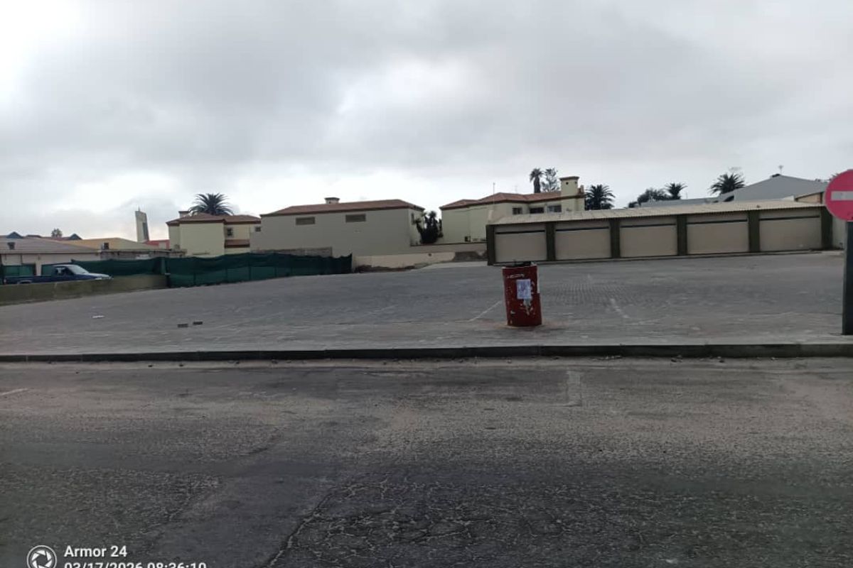 For Sale: Unlock Retail Success: Prime Business Property Awaits Walvisbay - Photo 4
