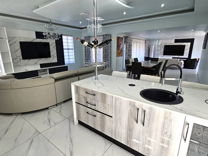 3 Bedroom Luxury Family Home In Estate d Afrique - Photo 9