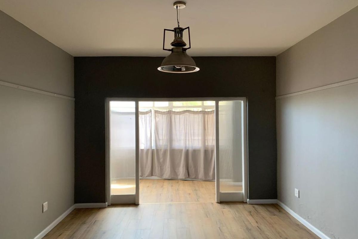 Close to Lagoon! Ground floor Apartment! One level! Perfect for the beginner! - Photo 3