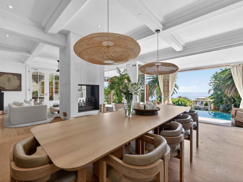 Classic Home with a modern twist,  Entertainers Dream - Photo 6