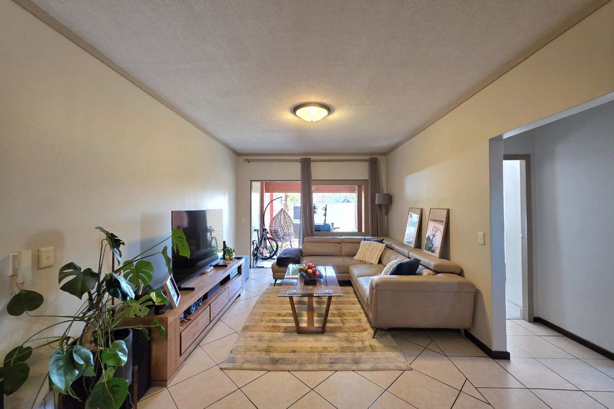 2 Bed Garden Apartment with Resort-Style Living in Secure Estate - Photo 5
