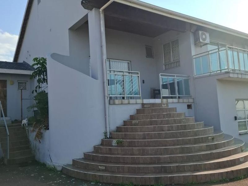 Charming and Affordable Family Home for Sale! - Photo 1