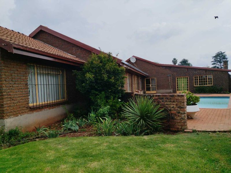 House for sale in Eloff - Photo 2
