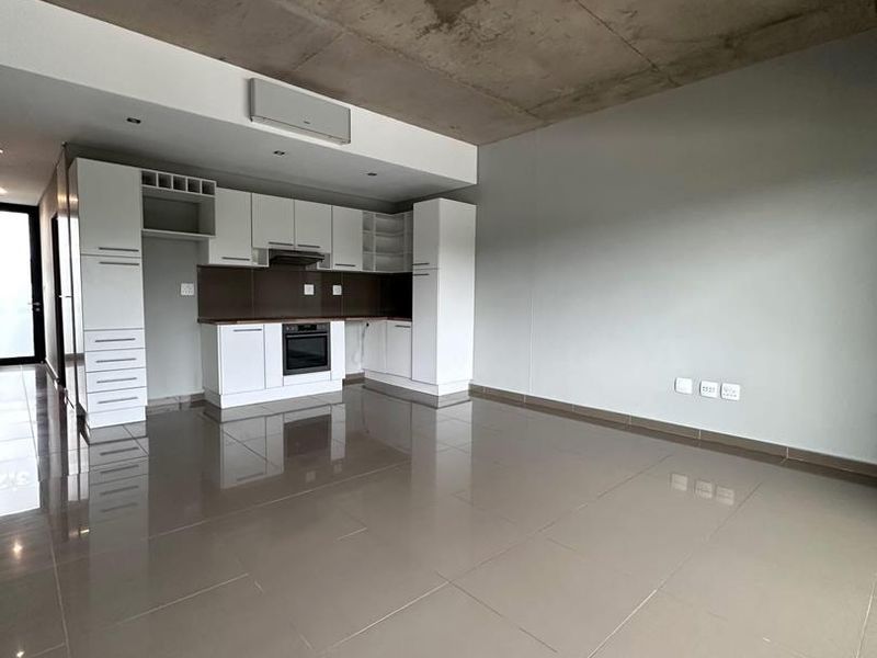 Charming 1-Bedroom Apartment with Modern Features - Photo 1