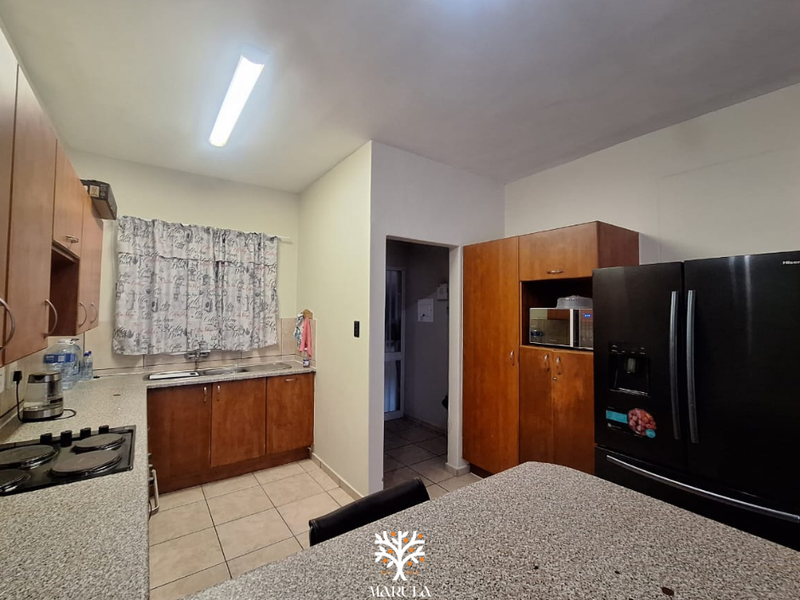 3-BEDROOM APARTMENT FOR SALE IN KLEIN WINDHOEK - Photo 3