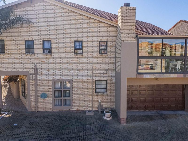 Charming sea view from your braai balcony! - Photo 5