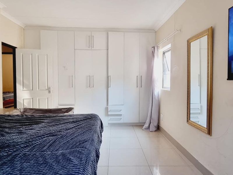 Modern Three bedroom home for sale in Khomasdal - Photo 5