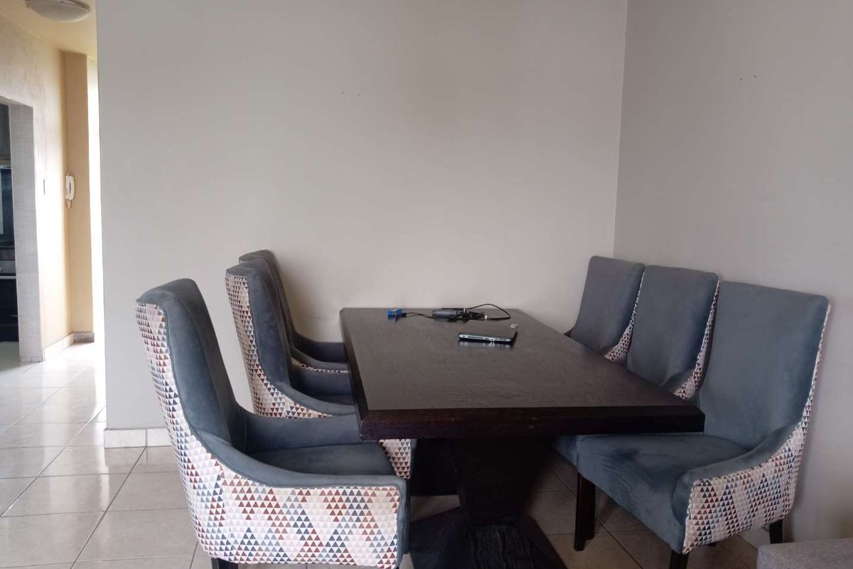 Three Bedroom, Two Bathroom Apartment For Sale - Photo 4