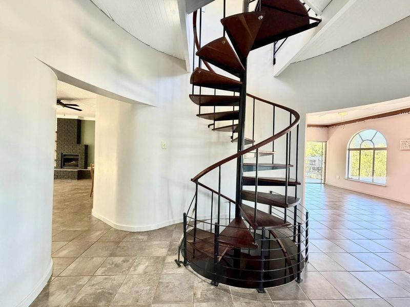 4 Bedroom House For Sale in Ludwigsdorf - Photo 8