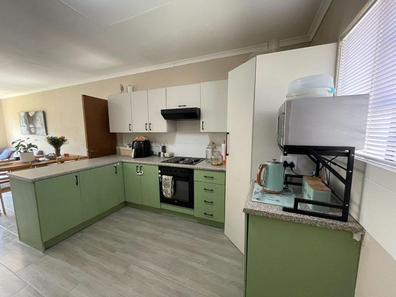 Entertainer’s haven in Equestria - Photo 5