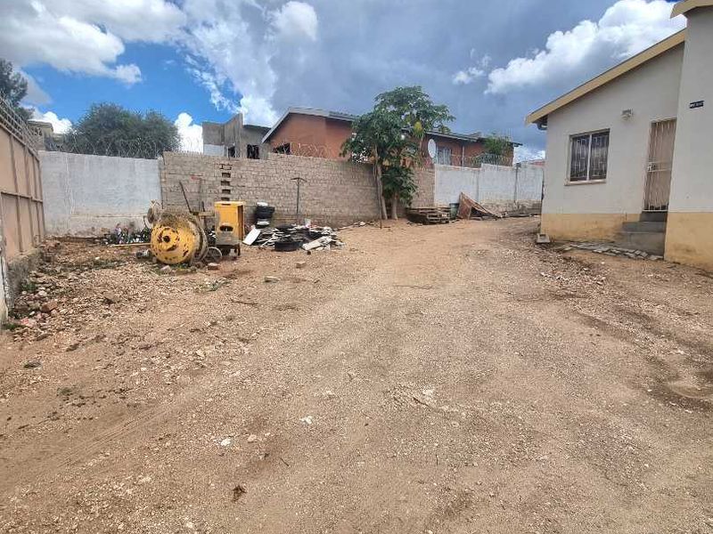 HOUSE FOR SALE - GREENWELL, KATUTURA - Photo 5
