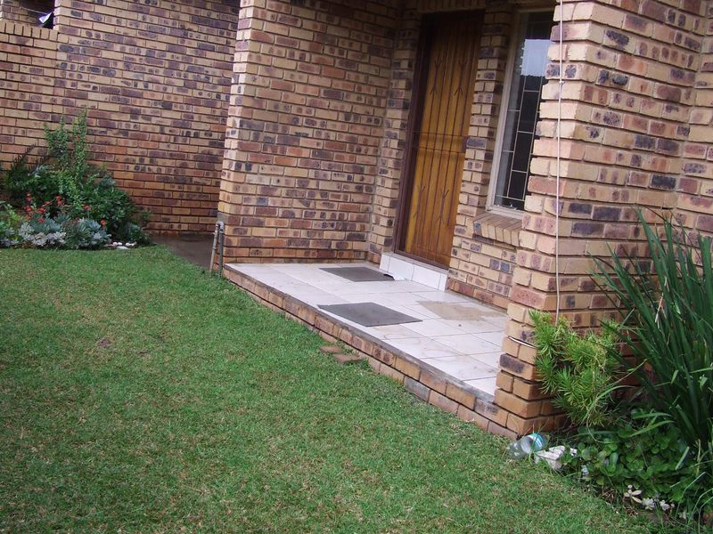 2 BEDROOM UNIT TO RENT IN DOORNPOORT - Photo 7