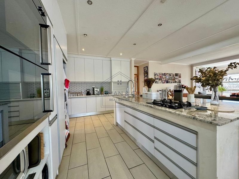 Spacious 5 Bedroom house in prime Meersig Area - Photo 10