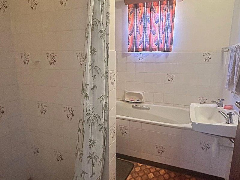 Bargain Holiday Retreat with Potential - Photo 10