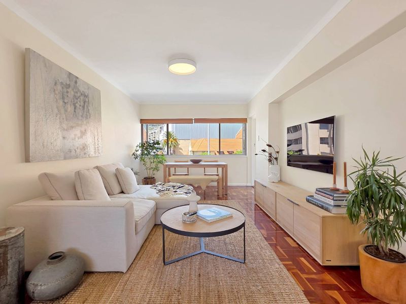 Above the Crowd ! - Photo 7