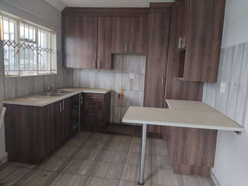 2 Bedrooms apartment for sale in Eloff Square - Photo 6